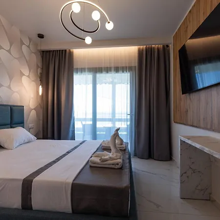 Couette-café Pefko Azure & 3*