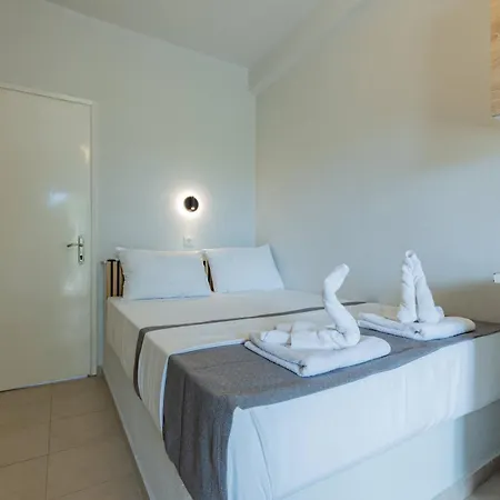 Couette-café Pefko Azure & 3*