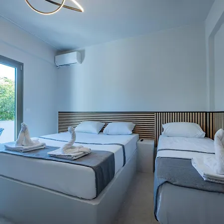Pefko Azure & Bed and breakfast